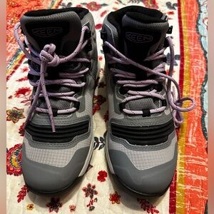 Women’s Keen Hiking Boot